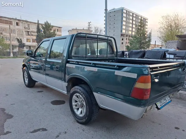Isuzu D-Max 2008 · 2.6 MT
