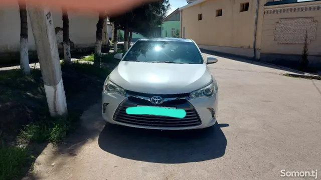 Toyota Camry 2016 · 2.5 CVT