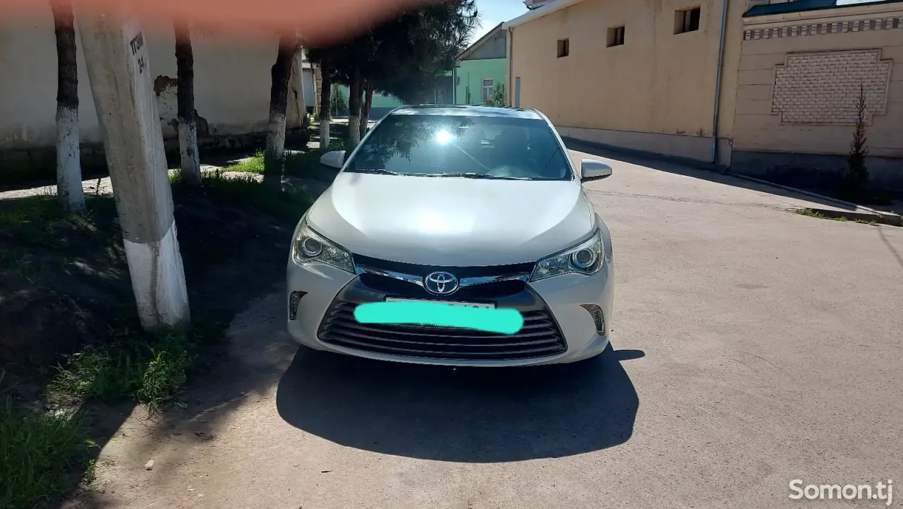Toyota Camry 2016 · 2.5 CVT