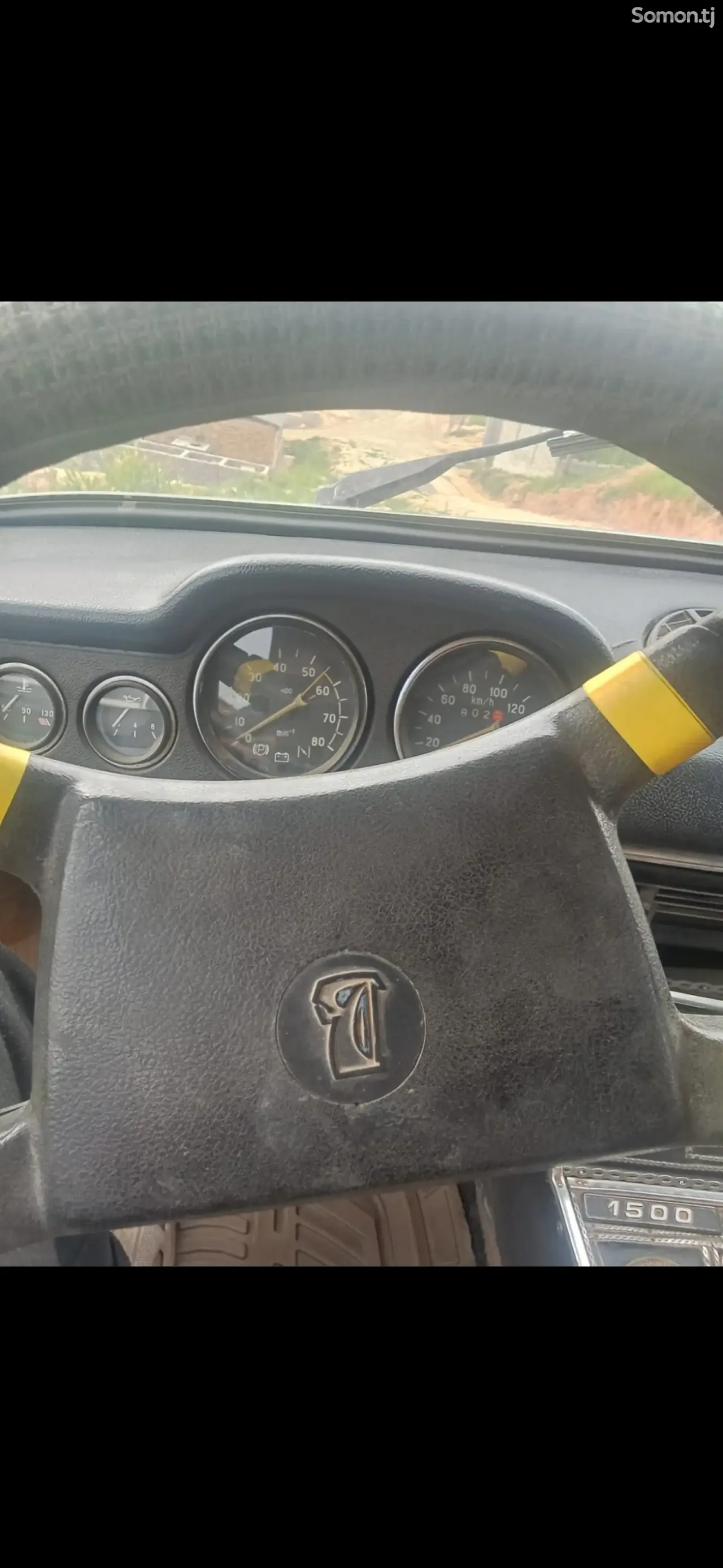 Lada (ВАЗ) 2106 1984 · 1.6 MT
