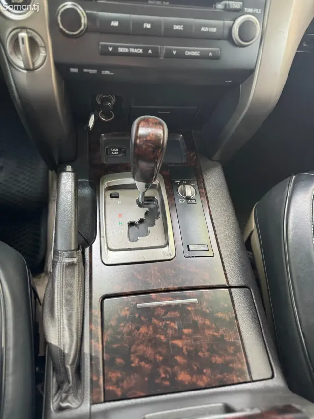 Toyota Land Cruiser 2010 · 4.7 AT
