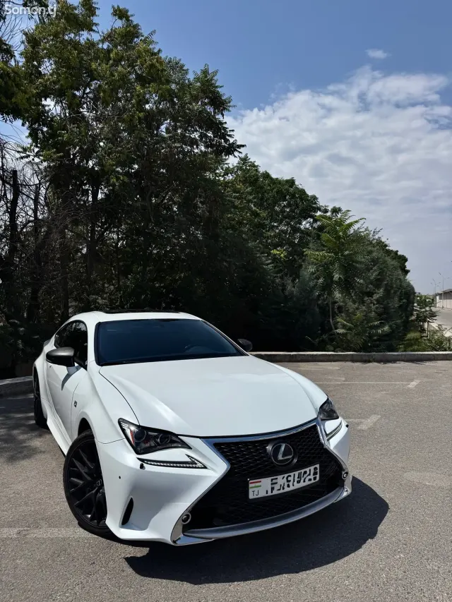 Lexus IS series 2017 · 3.5 AT