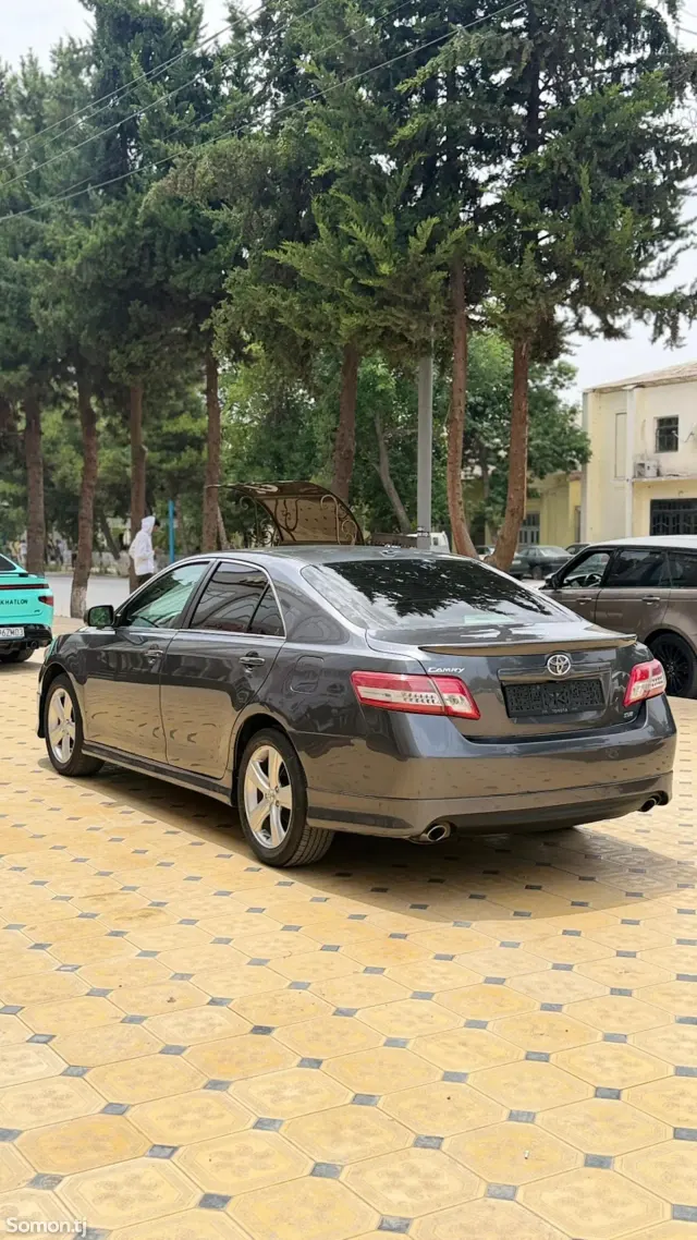 Toyota Camry 2010 · 2.5 AT