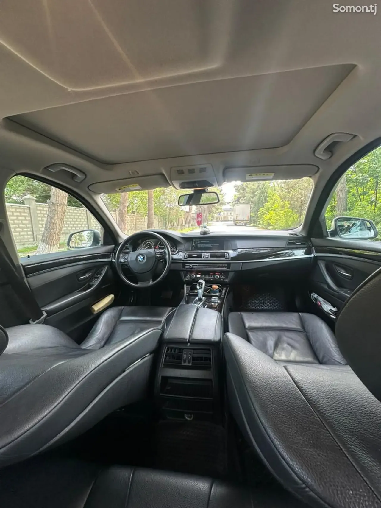 BMW 5 series 2011 · 2.0 AT