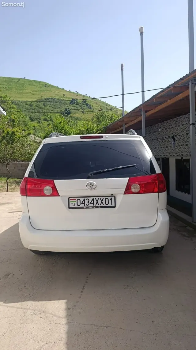 Toyota Sienna 2009 · 3.5 AT