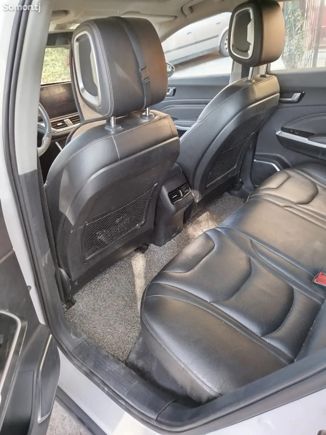 Hongqi E-HS3 2019 · 2.0 AT