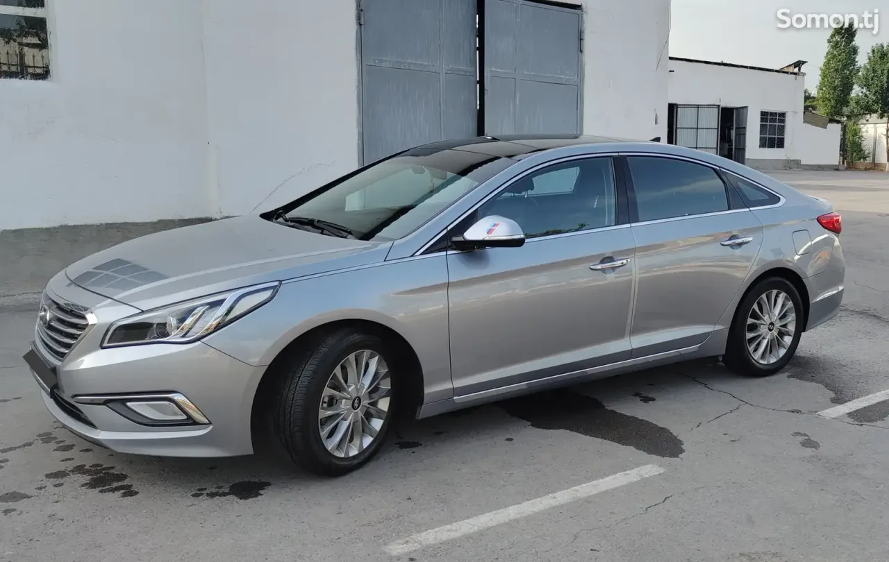 Hyundai Sonata 2015 · 2.0 AT