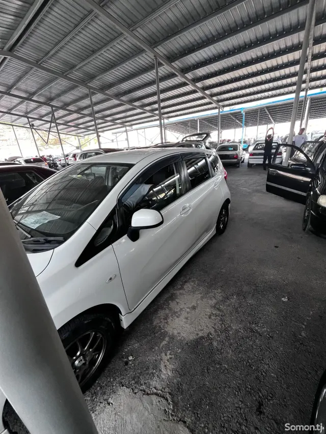 Nissan Note 2014 · 1.4 AT
