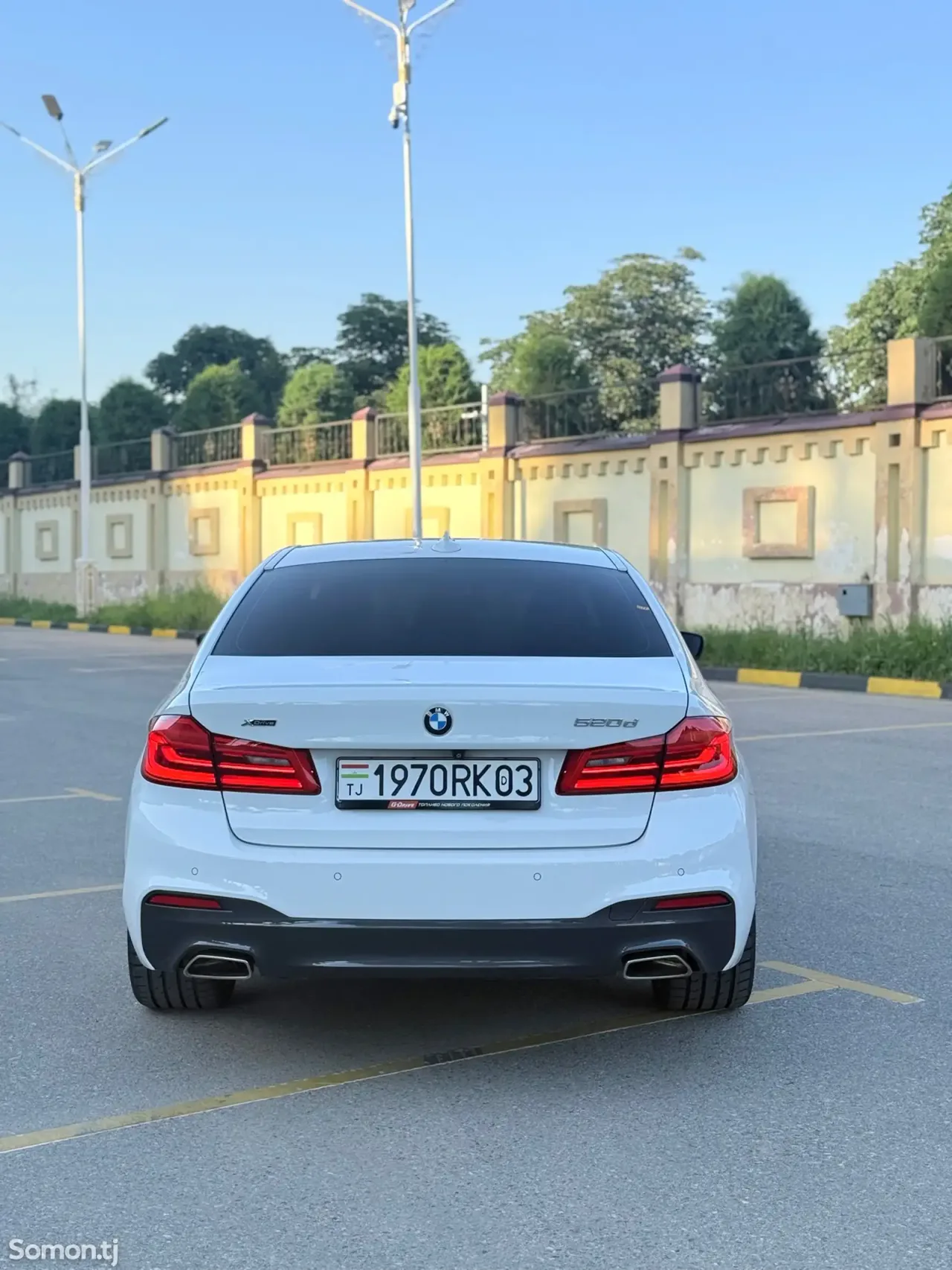 BMW 5 series 2017 · 2.0 AT