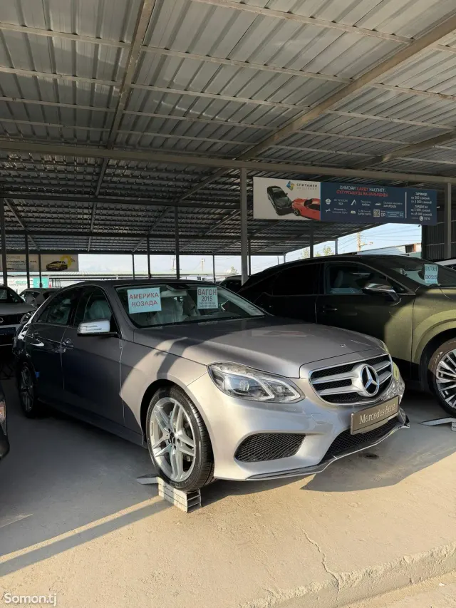 Mercedes-Benz E class 2015 · 3.5 AT