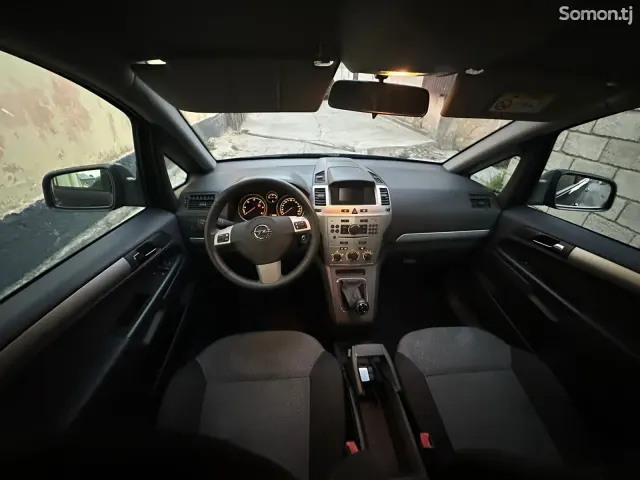 Opel Zafira 2014 · 1.7 MT