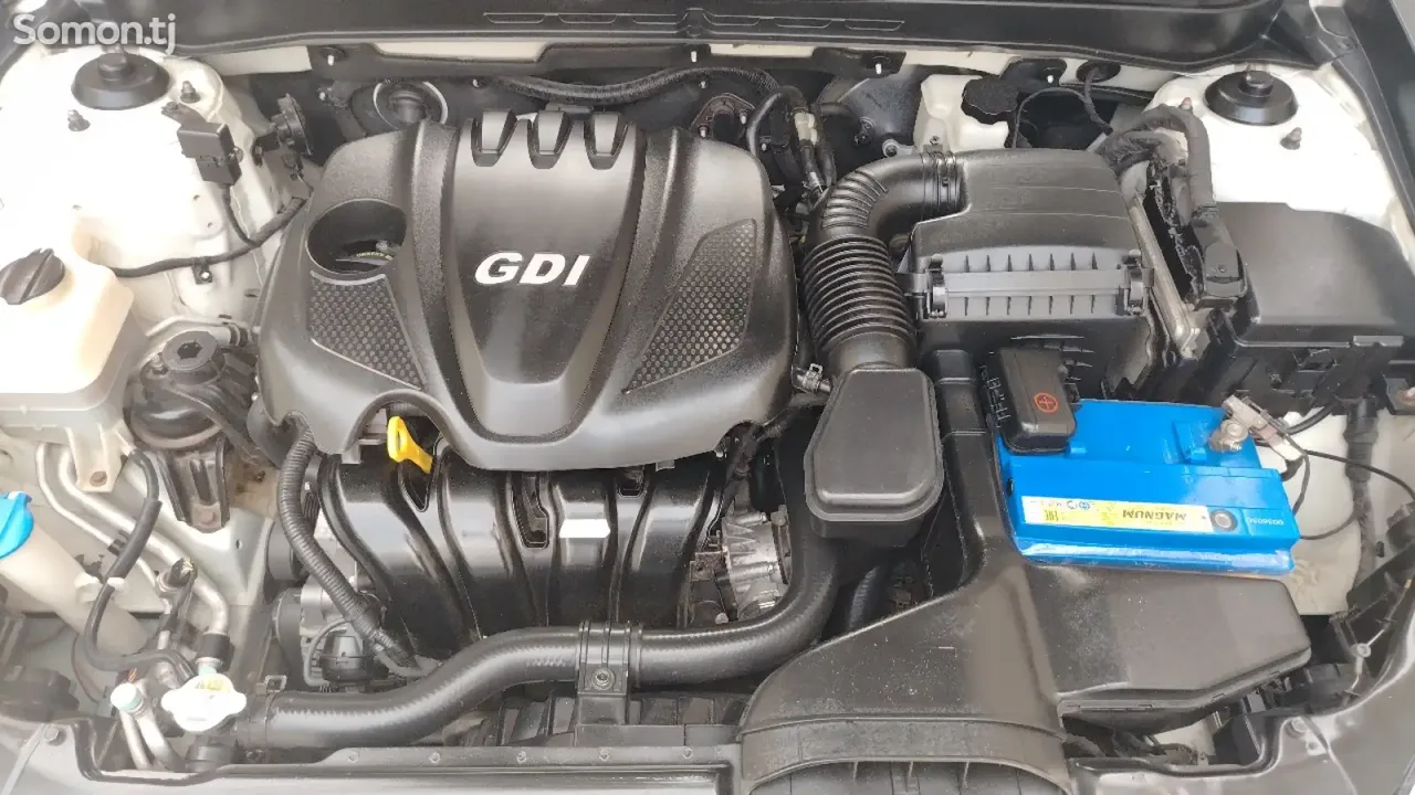 Hyundai Sonata 2010 · 2.0 AT