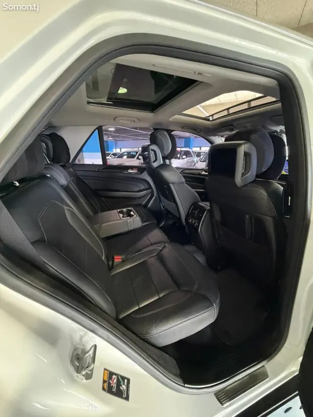 Mercedes-Benz ML class 2015 · 3.5 AT