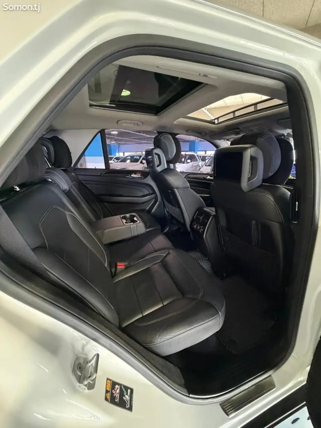 Mercedes-Benz ML class 2015 · 3.5 AT