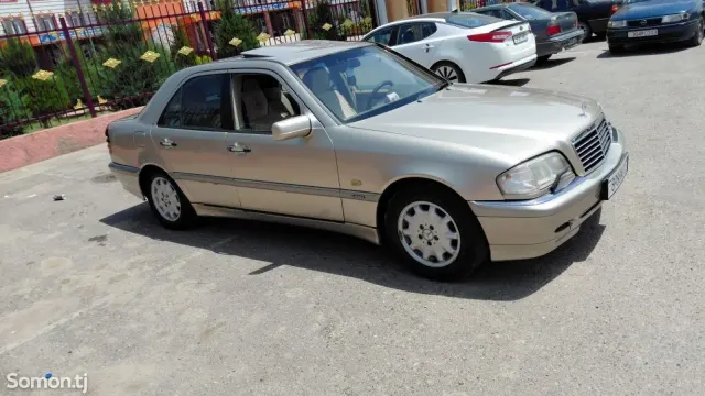 Mercedes-Benz C class 1995 · 1.8 AT