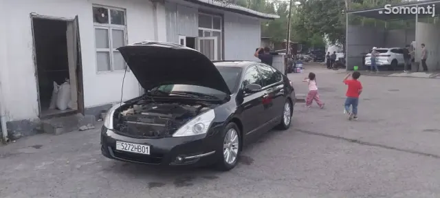 Nissan Teana 2012 · 2.4 AT