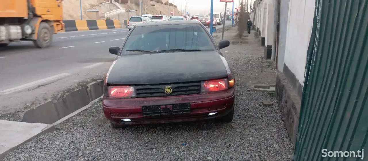 Nissan Maxima 1994 · 3.0 MT