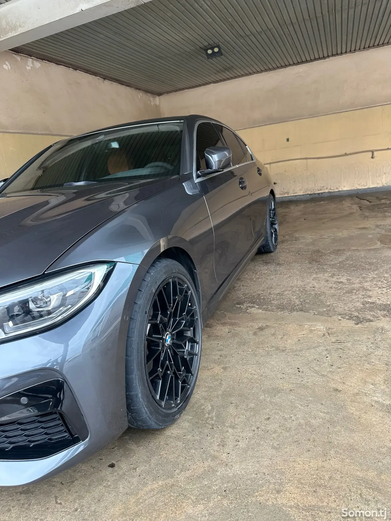 BMW 3 series 2021 · 2.2 AT