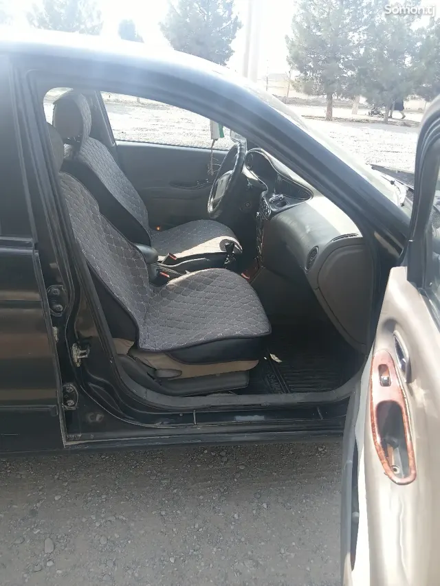 Daewoo Leganza 1997 · 1.8 MT