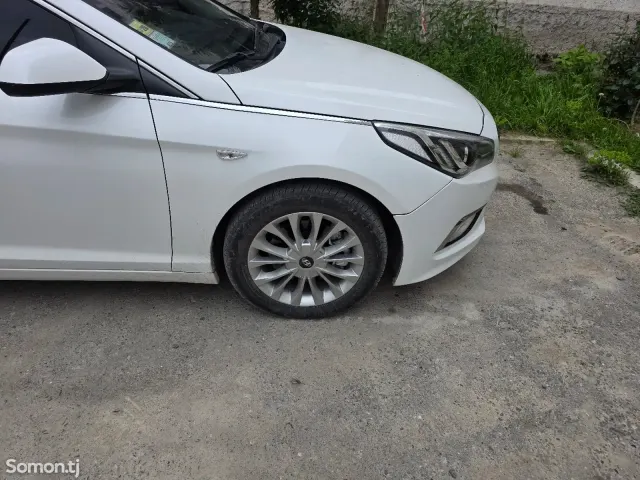 Hyundai Sonata 2016 · 2.0 AT
