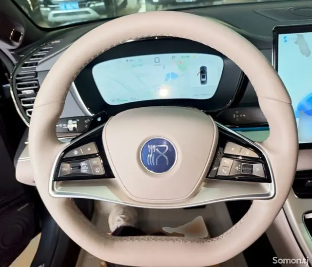 BYD Han 2025 · AT