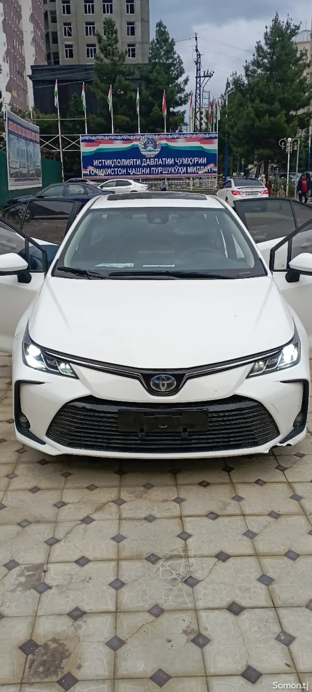 Toyota Corolla 2019 · 1.8 AT