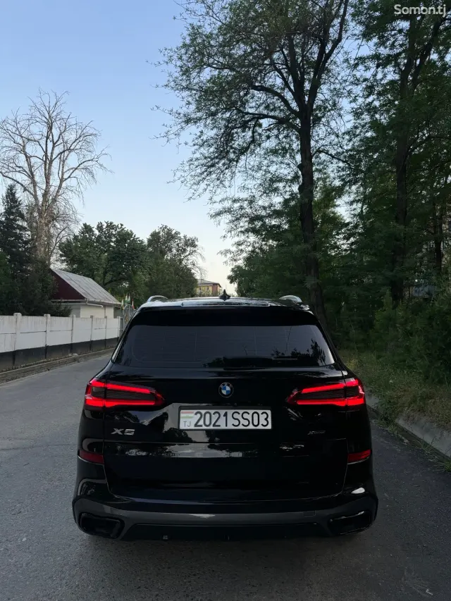 BMW X5 2021 · 2.5 AT