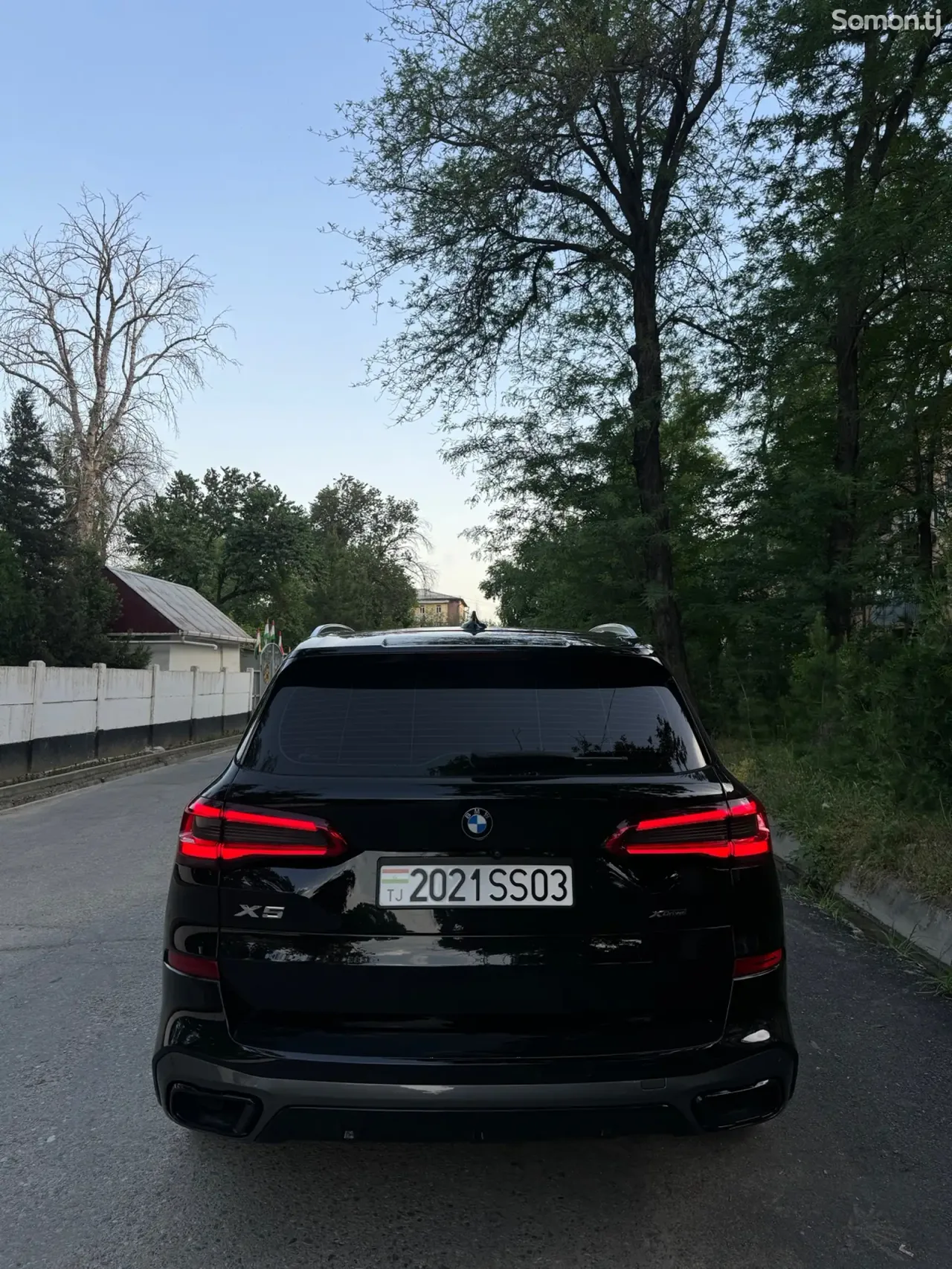 BMW X5 2021 · 2.5 AT