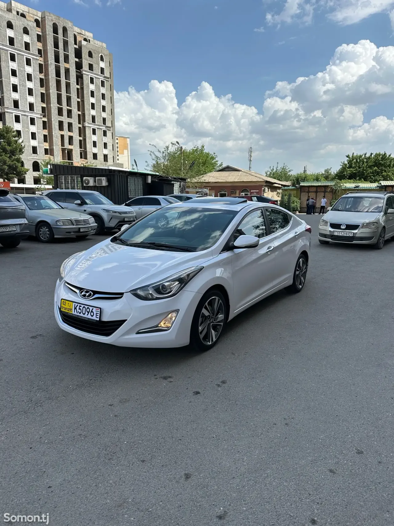 Hyundai Avante 2014 · 1.6 AT