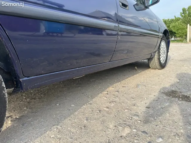 Opel Vectra B 1993 · 1.6 MT