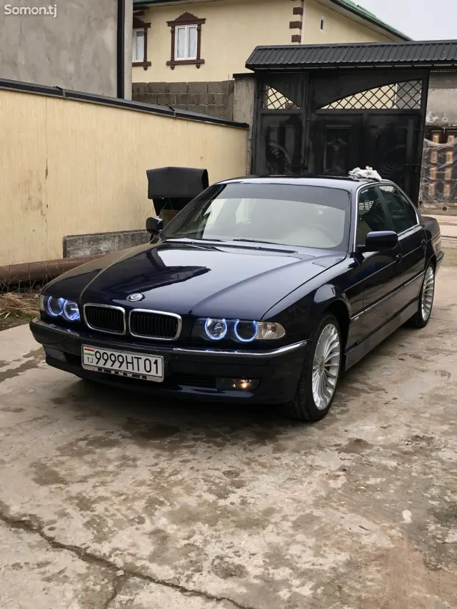 BMW 7 series 2000 · 2.8 AT