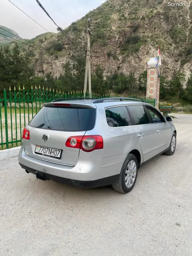 Volkswagen Passat 2007 · 2.0 MT