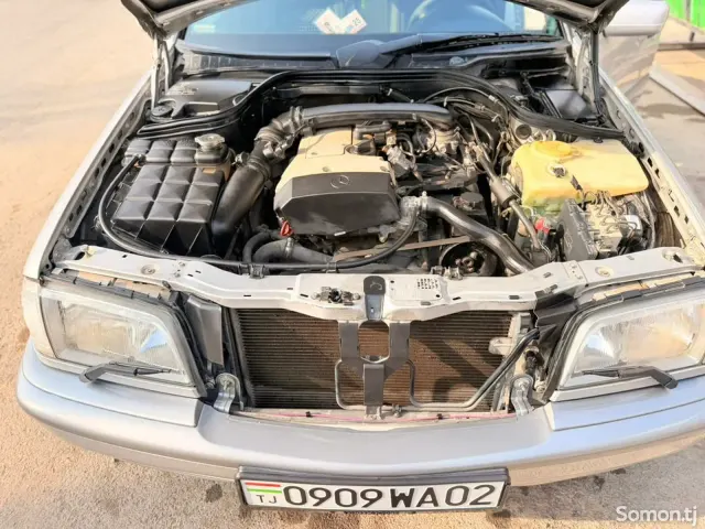 Mercedes-Benz C class 2000 · 1.8 MT