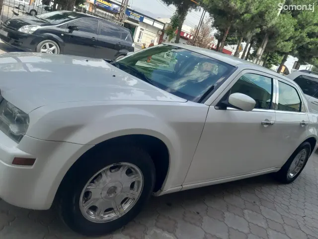 Chrysler 300C 2008 · 2.7 AT