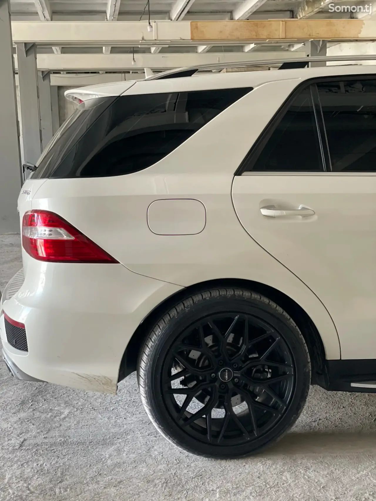 Mercedes-Benz ML class 2015 · 6.3 AT