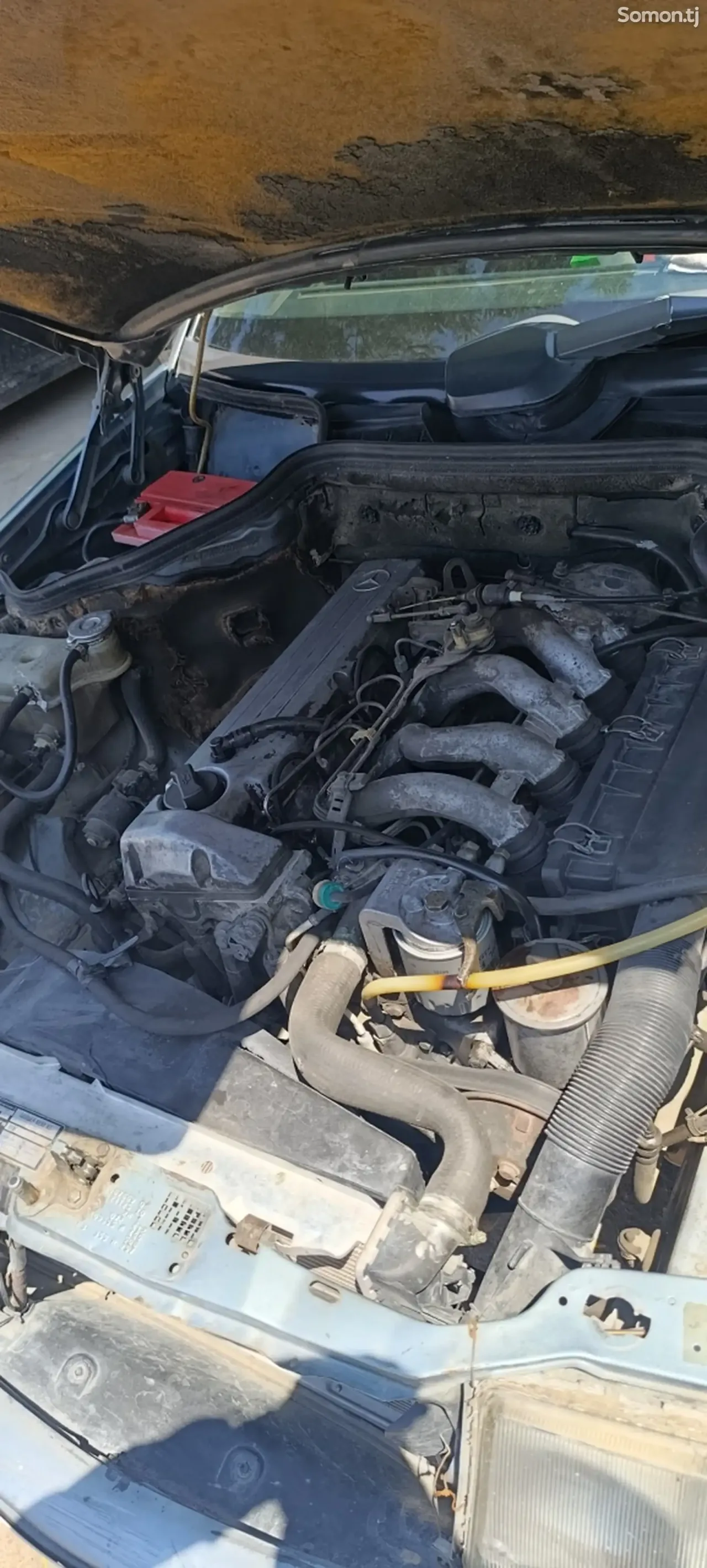 Mercedes-Benz W124 1986 · 2.5 MT