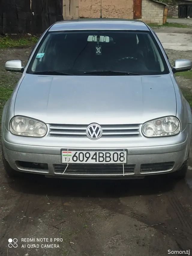 Volkswagen Golf 2000 · MT