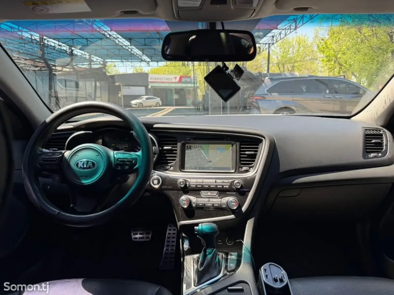 Kia K5 2015 · 2.0 AT