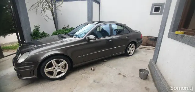 Mercedes-Benz E class 2008 · 6.3 AT