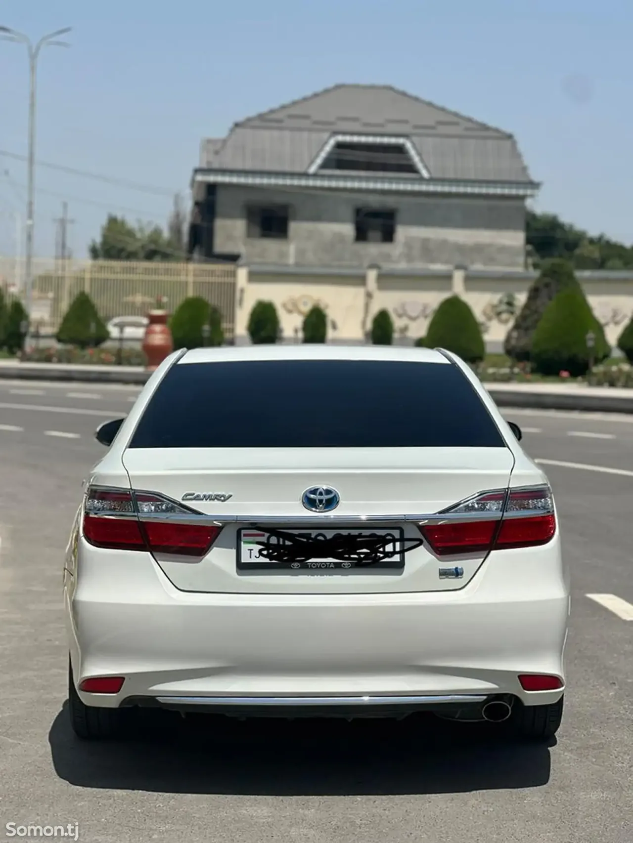 Toyota Camry 2017 · 2.5 AT