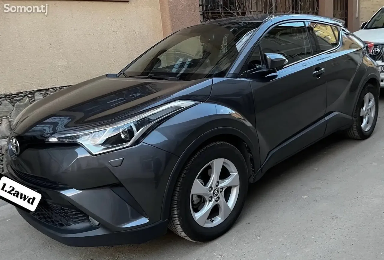 Toyota C-HR 2017 · 1.2 AT