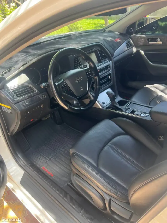 Hyundai Sonata 2015 · 2.0 AT