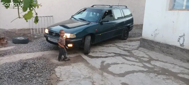 Opel Astra F 1997 · 1.6 MT
