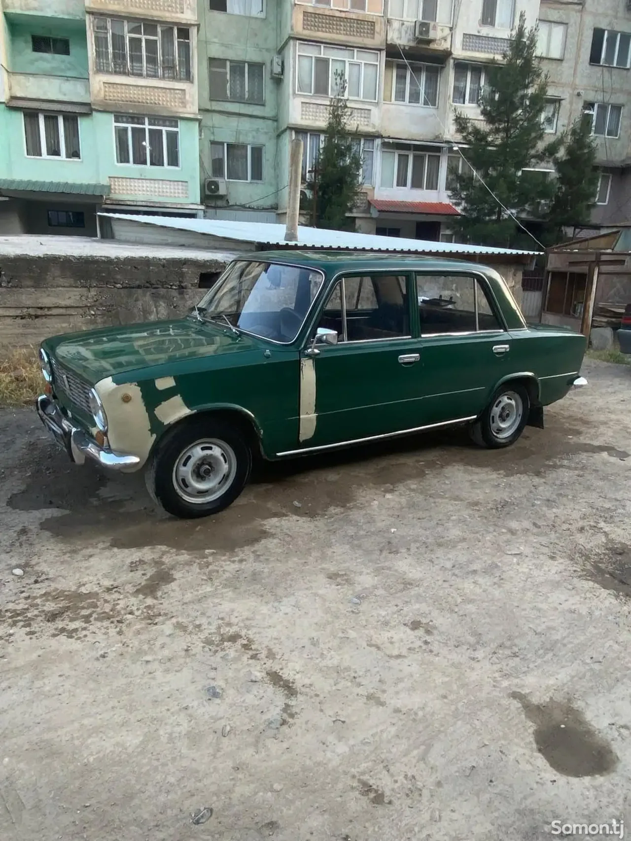 Lada (ВАЗ) 2101 1976 · 0.4 MT