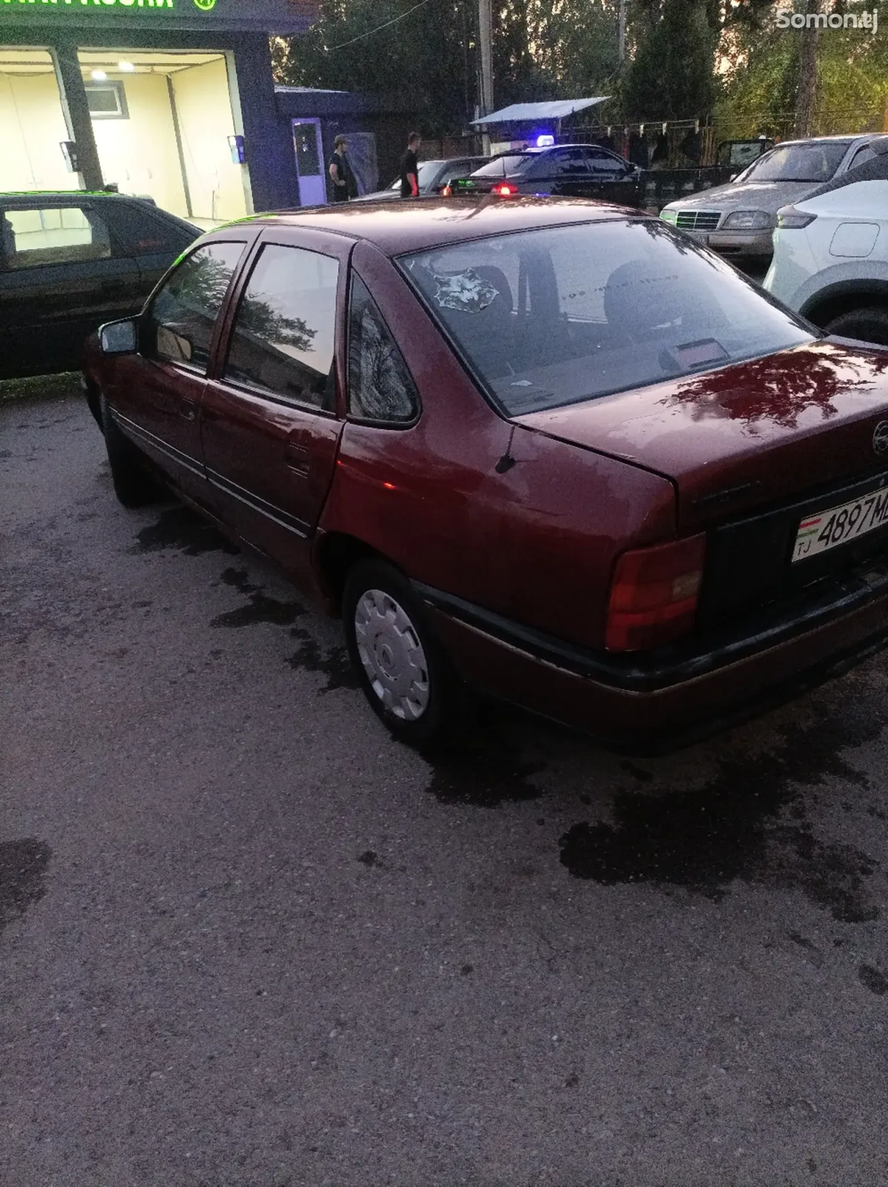 Opel Vectra A 1991 · 1.6 MT