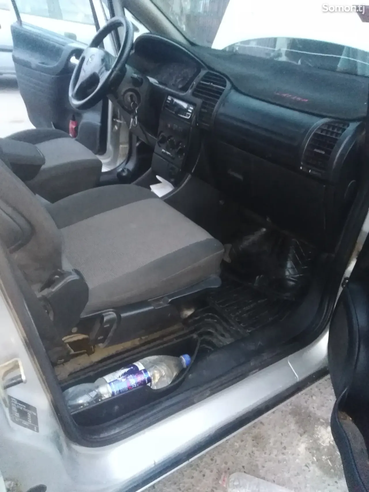 Opel Zafira 2000 · 1.8 MT