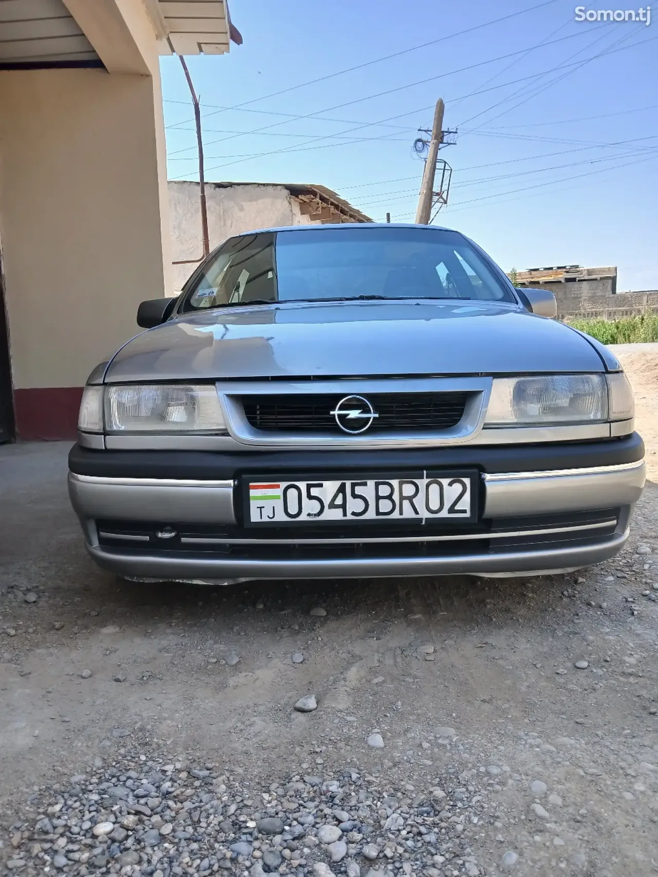 Opel Vectra A 1992 · 1.8 MT