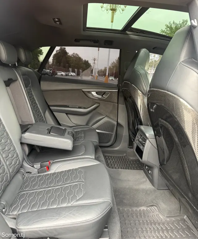 Audi Q8 2020 · 4.0 AT