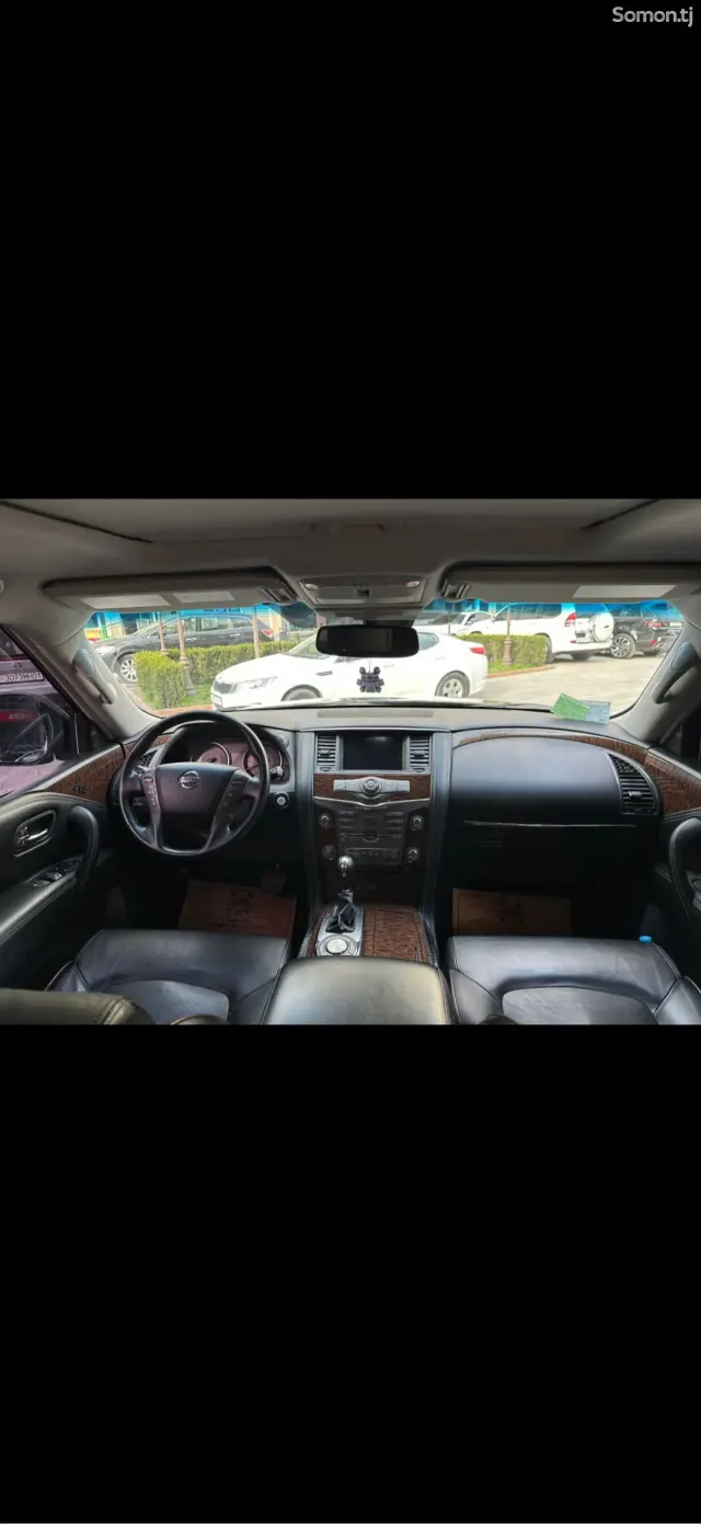 Nissan Patrol 2021 · 5.6 AT