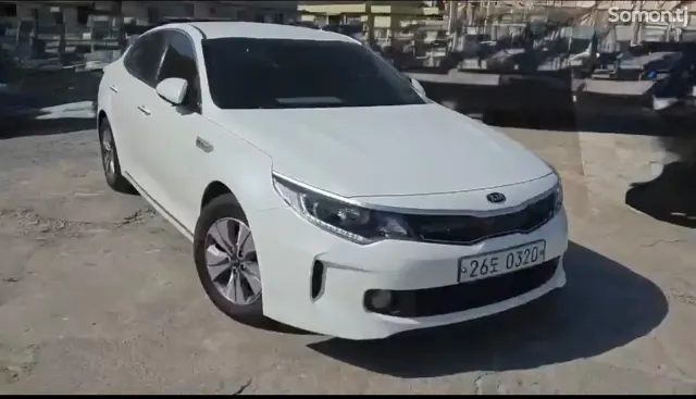 Kia K5 2016 · 2.0 AT